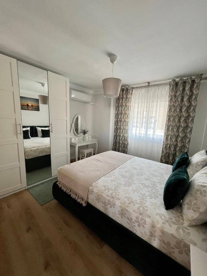 Apartamentos Prestige Suites Malaga II Buitenkant foto